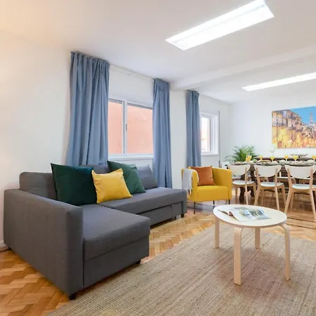 Host Wise - Spacious Fresh Flat W Terrace - Near Sea