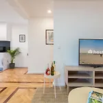 Host Wise - Spacious Fresh Flat W Terrace - Near Sea Apartment Espinho (Aveiro)