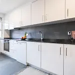 Host Wise - Spacious Fresh Flat W Terrace - Near Sea Apartment Espinho (Aveiro)