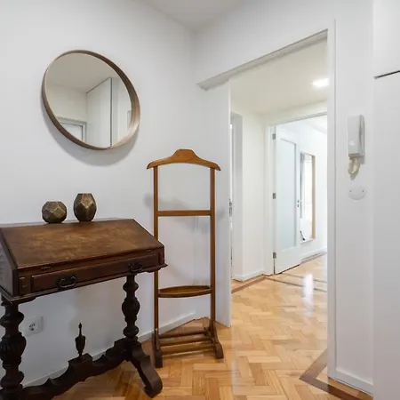 شقة Host Wise - Spacious Fresh Flat W Terrace - Near Sea *