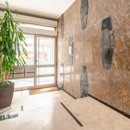 Host Wise - Spacious Fresh Flat W Terrace - Near Sea إسبِنو