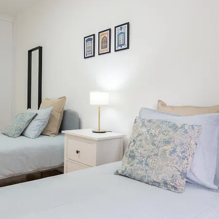 Host Wise - Spacious Fresh Flat W Terrace - Near Sea Daire