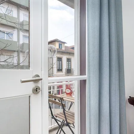 Apartment Host Wise - Spacious Fresh Flat W Terrace - Near Sea