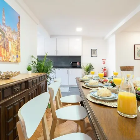 Apartment Host Wise - Spacious Fresh Flat W Terrace - Near Sea Espinho (Aveiro)