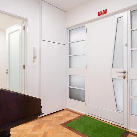 شقة Host Wise - Spacious Fresh Flat W Terrace - Near Sea *