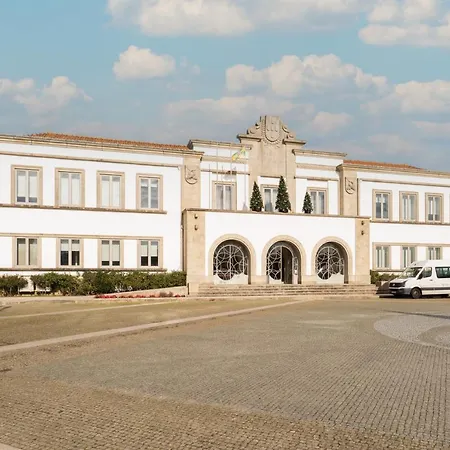 Host Wise - Spacious Fresh Flat W Terrace - Near Sea شقة *