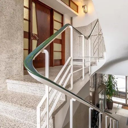 Host Wise - Spacious Fresh Flat W Terrace - Near Sea * إسبِنو