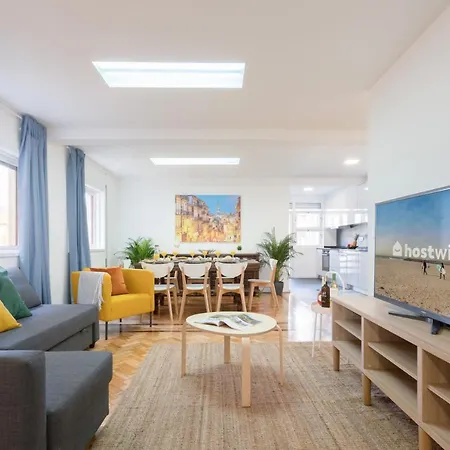 Host Wise - Spacious Fresh Flat W Terrace - Near Sea * Espinho (Aveiro)