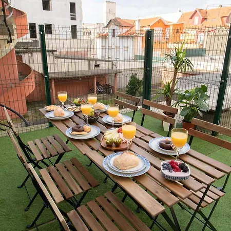 Apartment Host Wise - Spacious Fresh Flat W Terrace - Near Sea
