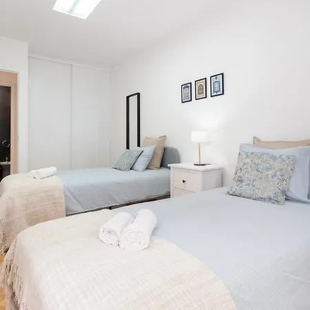 Daire Host Wise - Spacious Fresh Flat W Terrace - Near Sea Espinho (Aveiro)