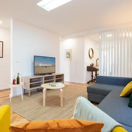Host Wise - Spacious Fresh Flat W Terrace - Near Sea Apartment