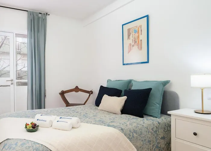 Host Wise - Spacious Fresh Flat W Terrace - Near Sea Daire *