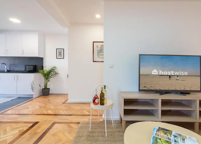 Host Wise - Spacious Fresh Flat W Terrace - Near Sea Daire Espinho (Aveiro)