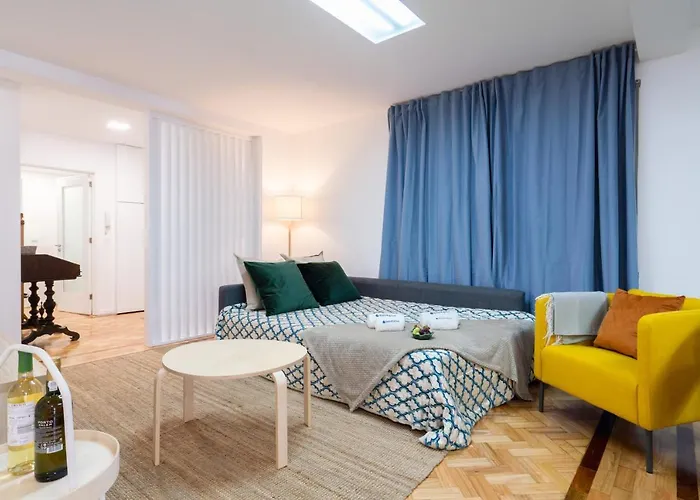 Host Wise - Spacious Fresh Flat W Terrace - Near Sea 아파트 에스피뇨