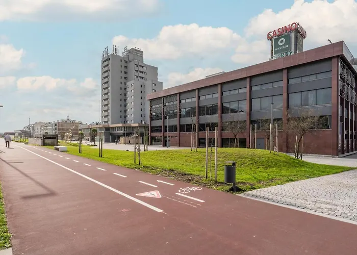 Host Wise - Spacious Fresh Flat W Terrace - Near Sea *