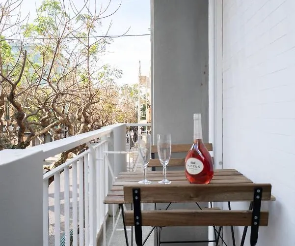 Host Wise - Spacious Fresh Flat W Terrace - Near Sea Daire