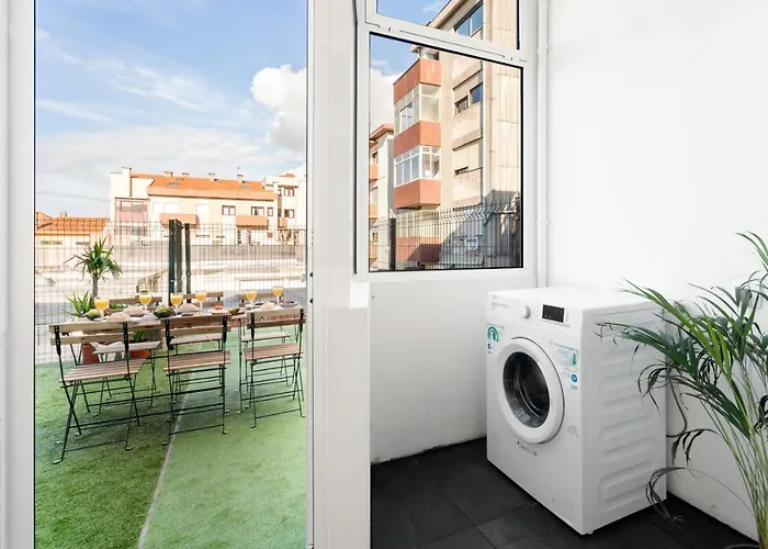 Host Wise - Spacious Fresh Flat W Terrace - Near Sea *